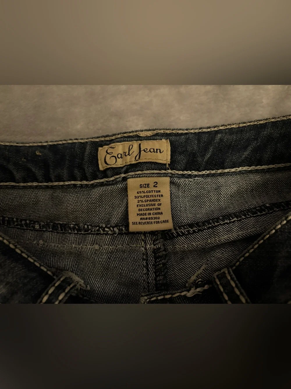 Earl Jean Women’s Dark Wash Blue Denim Shorts Mid Cuffed Studded Sz 2